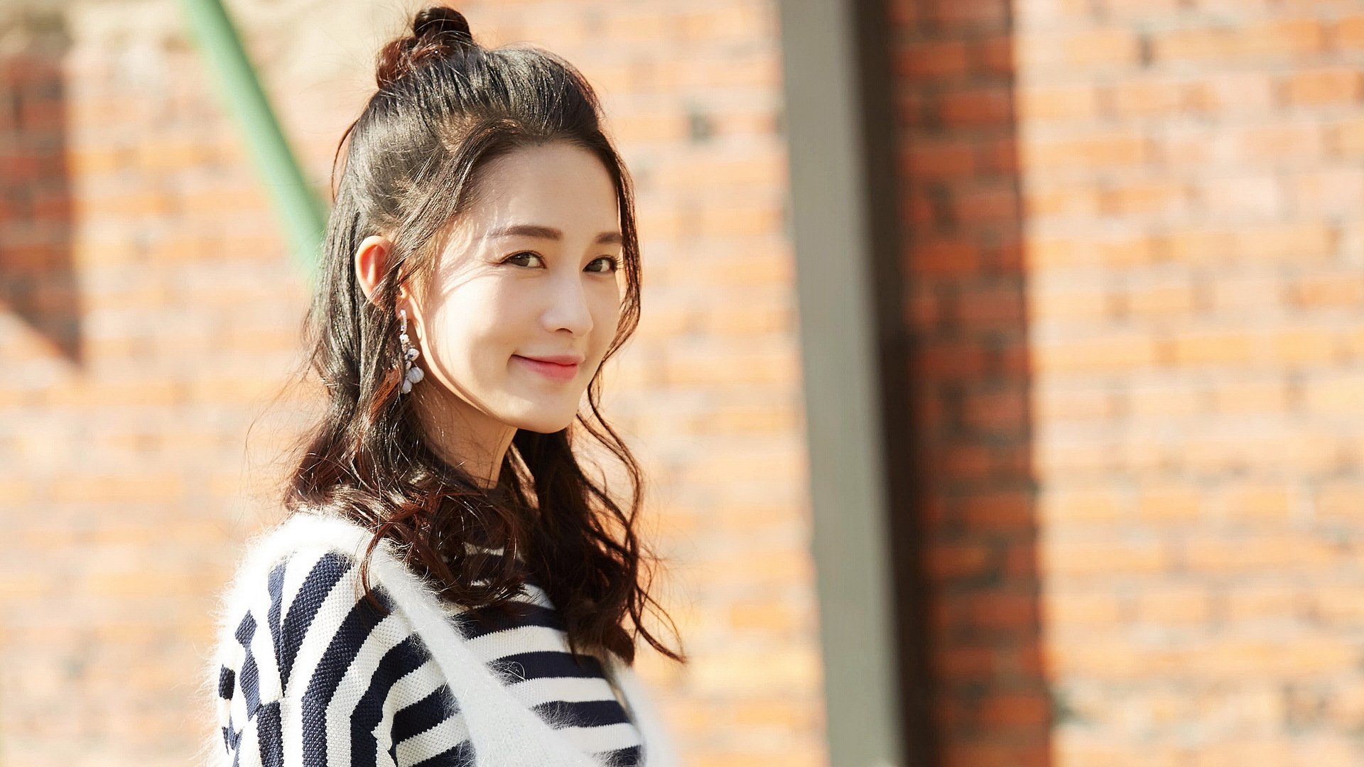 kaiyun开云·官方网站-梅西率领迈阿密国际晋级中北美洲及加勒比海冠军杯半决赛，中北美洲及加勒比海冠军联赛奖杯