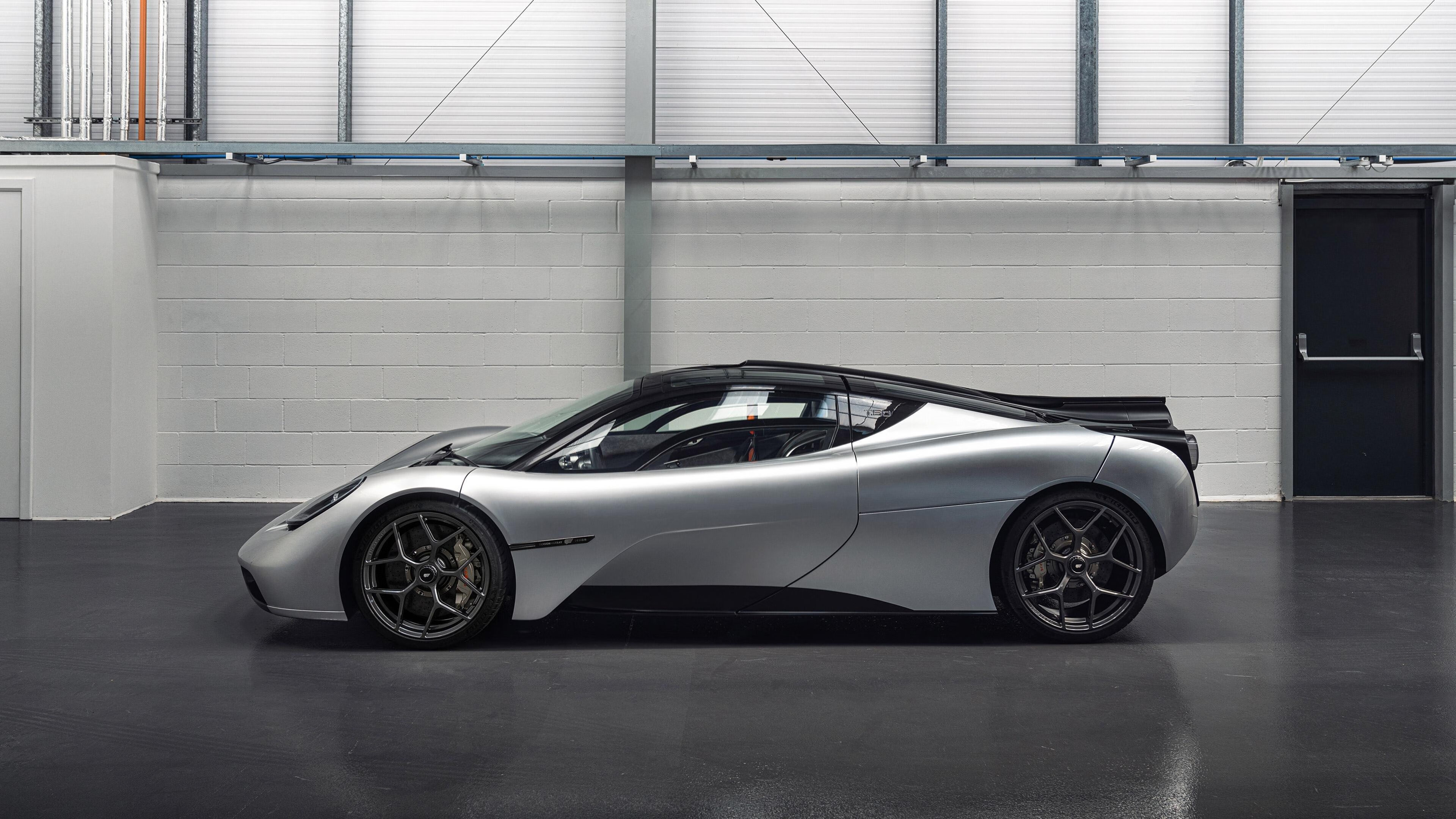 罗马队在周末比赛中取得胜利并保持领先，罗马队比赛录像